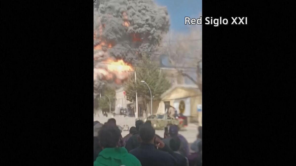 ボリビア 国防省の花火備蓄庫で爆発 10人死亡か