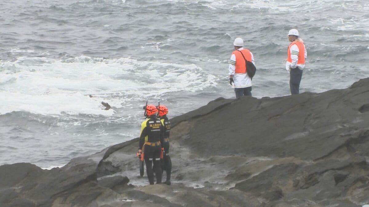 【速報】小学生くらいの男の子が海で見つかる 搬送も死亡 きのう波にさらわれた小5男児か 警察が身元確認進める 神奈川・三浦市