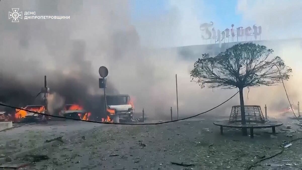 ウクライナ東部パブログラードにドローン攻撃 5人死亡 後方拠点の状況、劇的に悪化