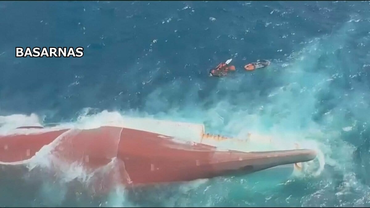 インドネシア・ジャワ海で旅客船が転覆 日本人の被害情報はなし 6人死亡、130人が行方不明 捜索続く