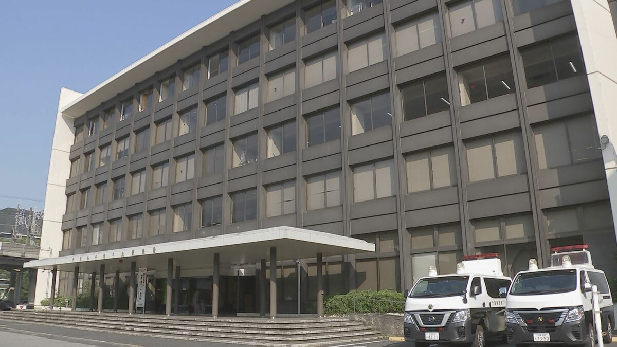 千葉市中央区の交差点でひき逃げ事件 トラックに男性2人がはねられけが 運転手とみられる男は一度降車も、通報せず逃走
