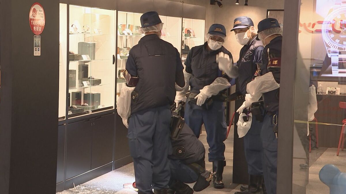 「大阪でスペイン語を話せる男に時計3本を渡した」 チリ国籍の男2人逮捕「中野ブロードウェイ」高級腕時計2億円相当窃盗 警視庁
