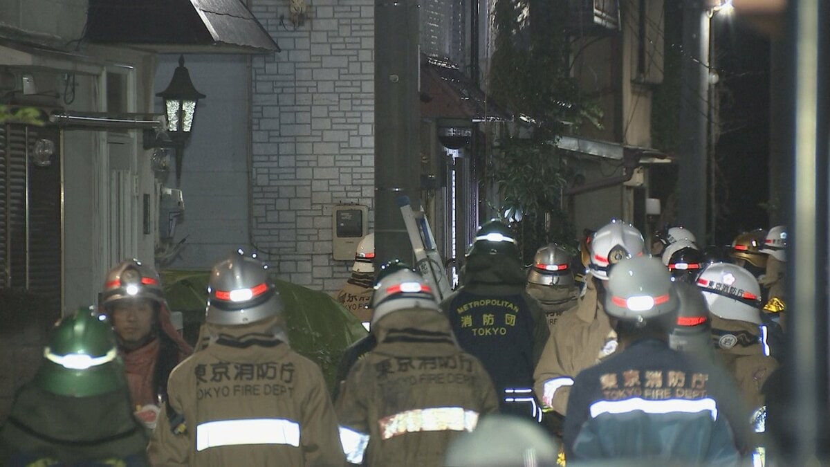 「住宅が燃えている」東京・江戸川区で住宅火災 1人死亡 住人の80代男性と連絡取れず