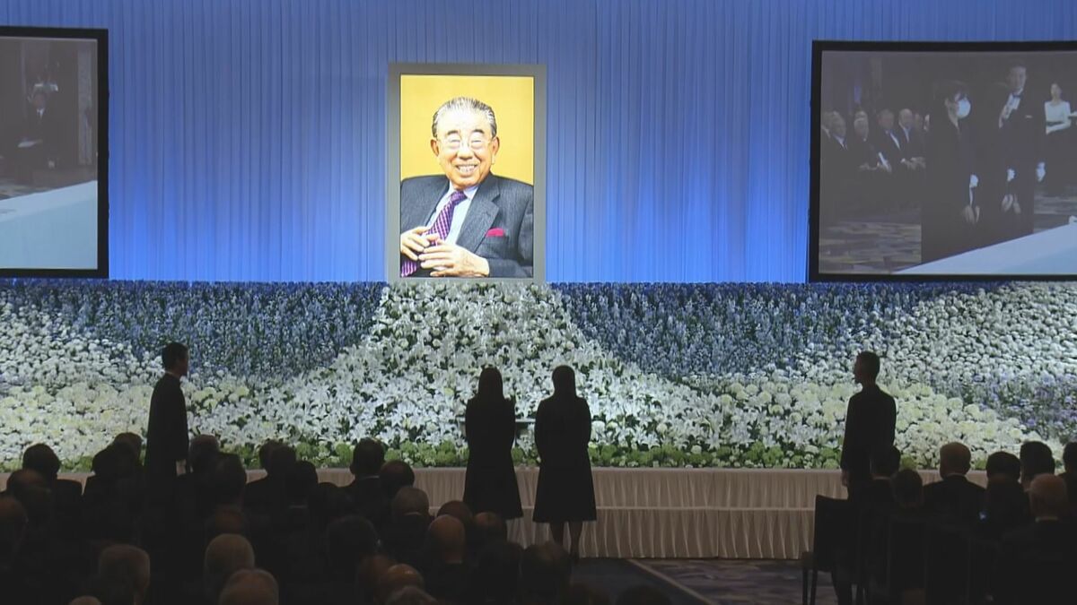 セブン鈴木敏文氏のお別れ会　ファストリ柳井氏「流通の常識を根底から変えた」