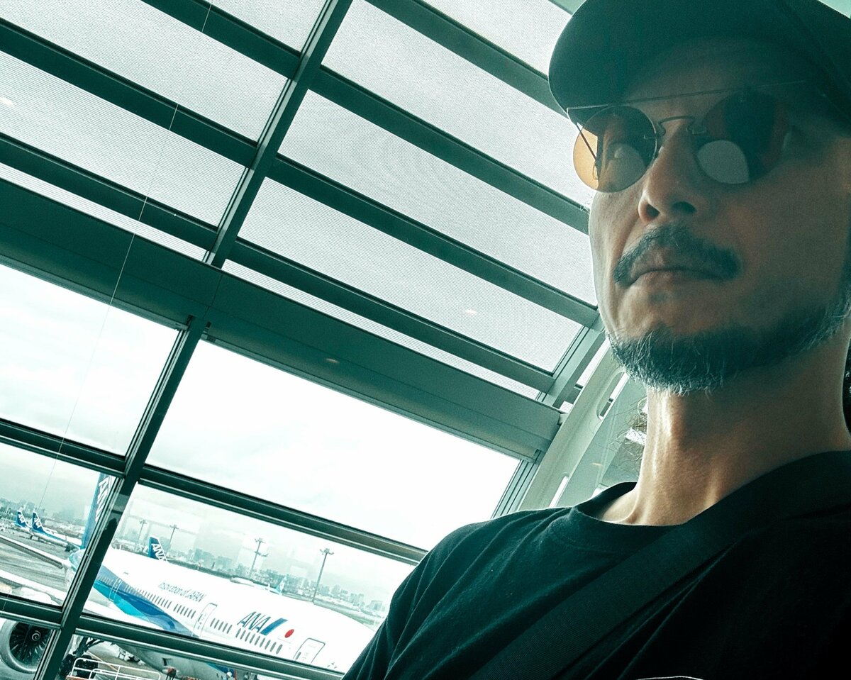 VIVANT・ワニズ役【 河内大和 】「ちょいと仕事で海外へ」空港での投稿に「まさかのバルカですか、、、!!!」「いよいよ本格始動ですか? 」