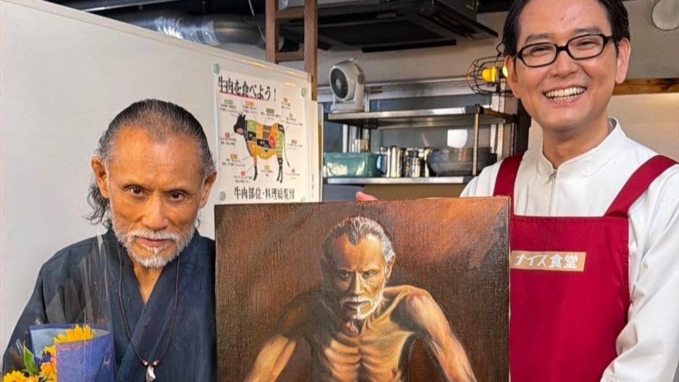 ヨガ姿【 片岡鶴太郎 】ナイツ土屋が油彩で描く「陰影やあばら骨まで細やかに」 精細さと迫力にフォロワー「魔除けに欲しい」
