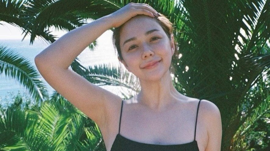 プライベート公開【 村重杏奈 】〝オフの日はメイクも忘れちまう〟艶肌&笑顔にフォロワー感嘆「スキーーー」