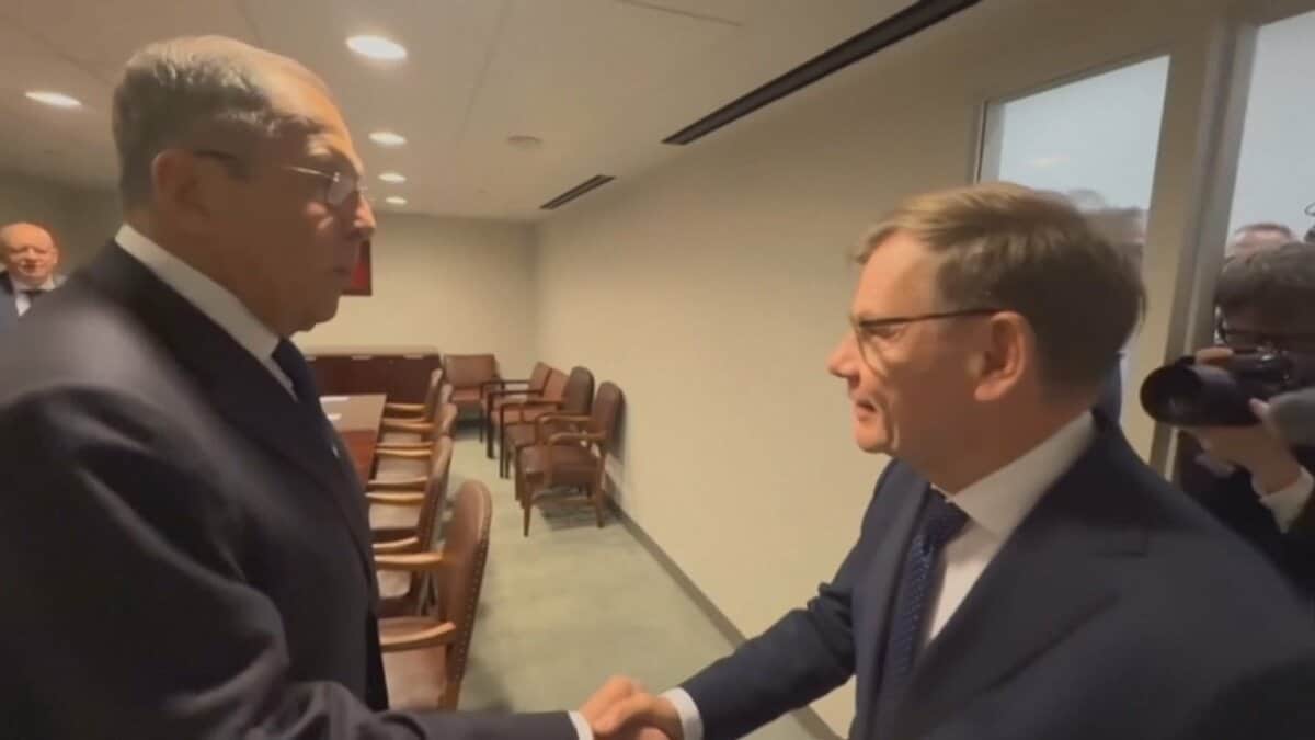 ドイツ外相がロシア外相に警告「反撃することも可能」空港での爆発物搭載ドローン発見 会談はウクライナ侵攻後初めて