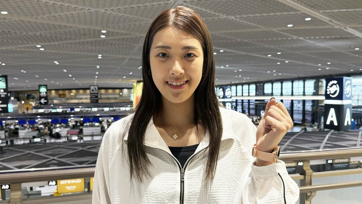 バレー女子日本代表・佐藤淑乃の新たな挑戦 “新天地”イタリアへ出発「しっかり結果を残し、いろんな引き出しを持って帰ってきたい」