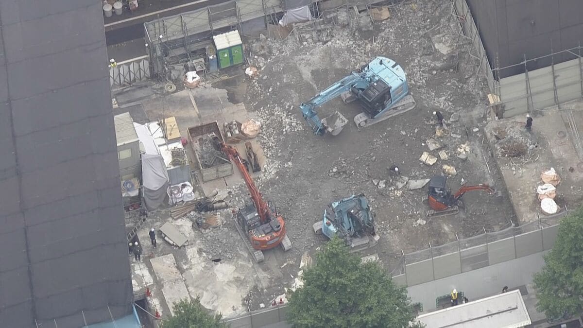東京・中央区の工事現場で50代男性の首に鉄筋が刺さる　男性は心肺停止の状態か