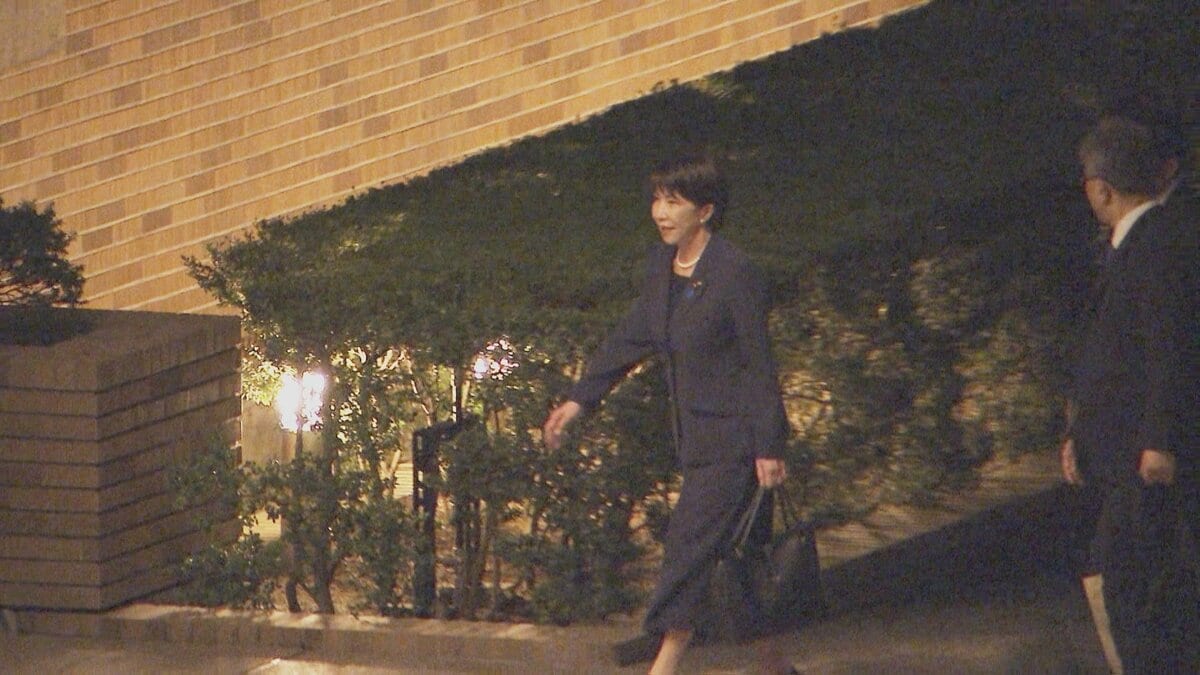 高市総理が自民党幹部と総理公邸で会食 臨時国会に向け結束確認