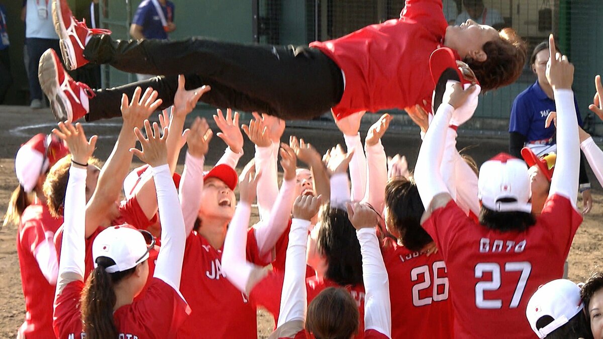 ソフトボール日本代表が7連覇の快挙！中国に完勝で8戦全勝の金メダル　5回無失点好投の後藤希友「想像通りの良い試合ができた」【アジア大会】