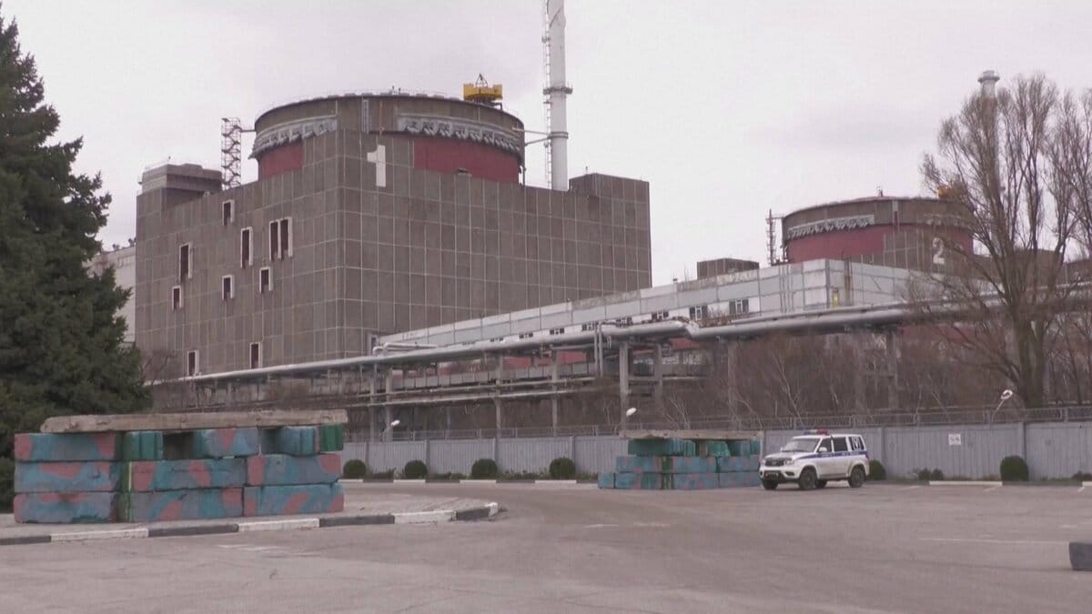 ロシア占拠のザポリージャ原発、ウクライナ軍によるドローン攻撃で放射性廃棄物の処理施設が損傷 ロシア側発表