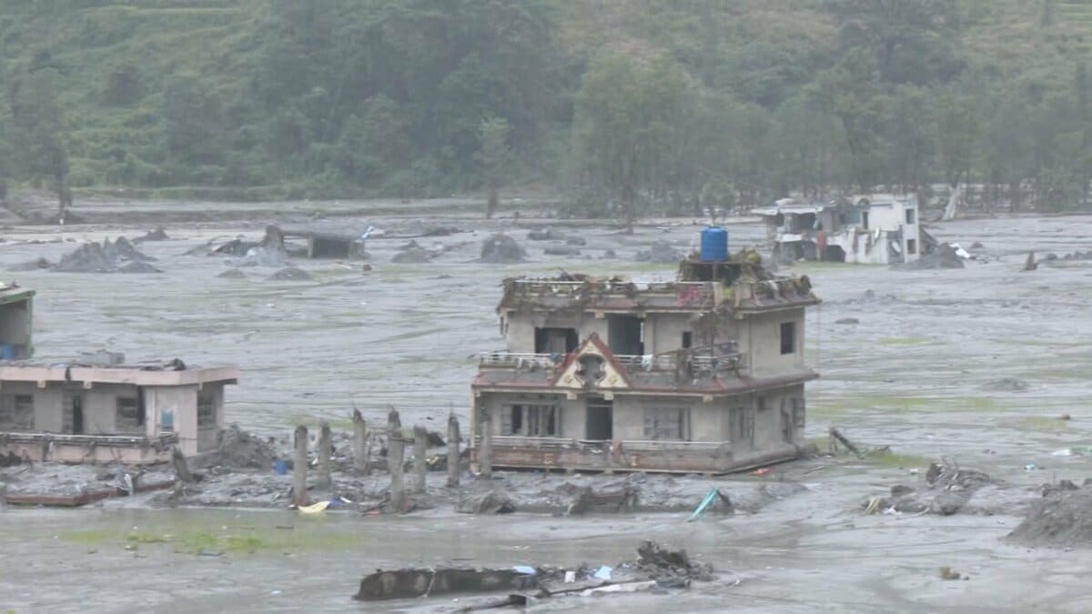 ネパール土石流　“捜索救助の打ち切り”決定　復旧・復興に移行へ　日本人含む5000人以上が行方不明