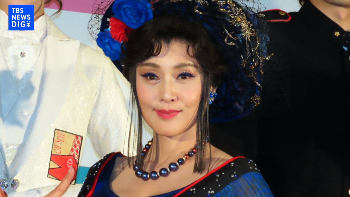 【 藤原紀香 】宙乗りに挑戦「夫婦で飛んでいるのは前代未聞」　62歳の高島礼子は「還暦を越えてアクションも恋愛もあり」と見どころをアピール