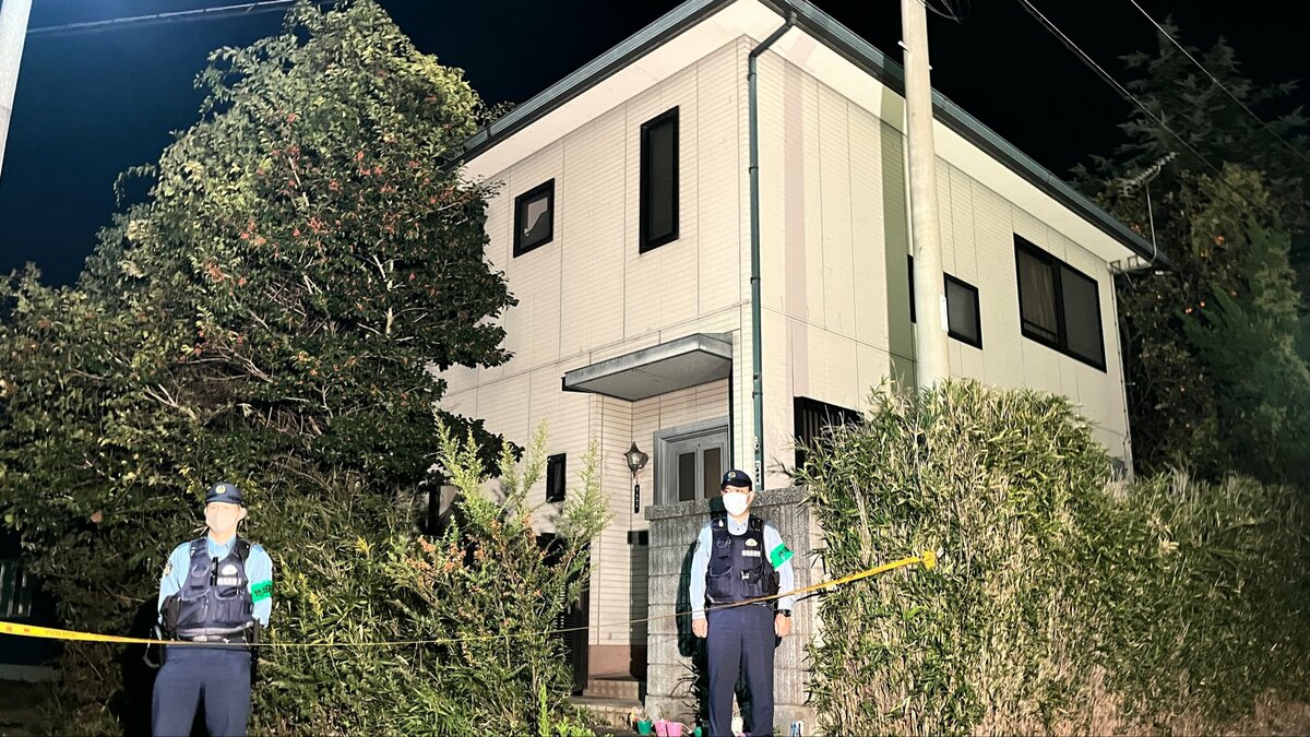 自宅に母とみられる遺体を遺棄か 無職の男（53）逮捕「死体は母で、きょうまで生きていた」と容疑否認　遺体は全身白骨化
