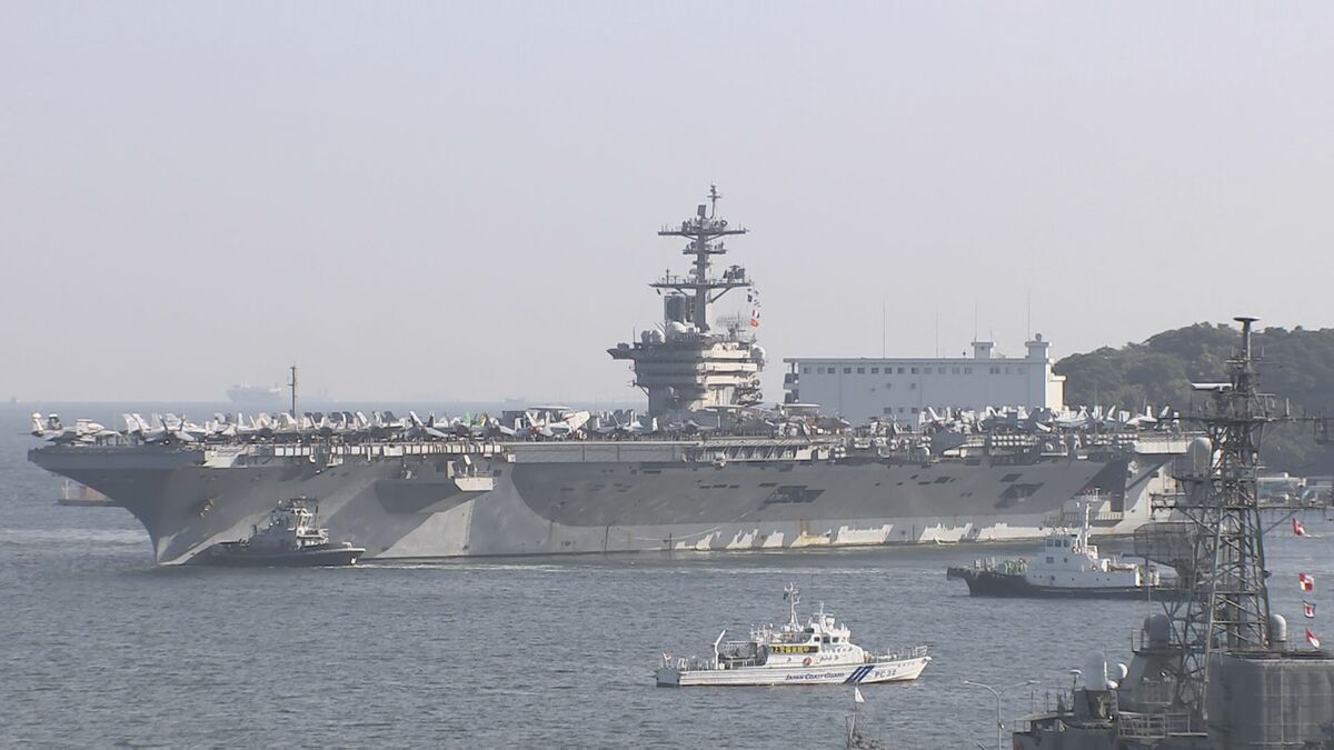 原子力空母「セオドア・ルーズベルト」が横須賀港に初入港