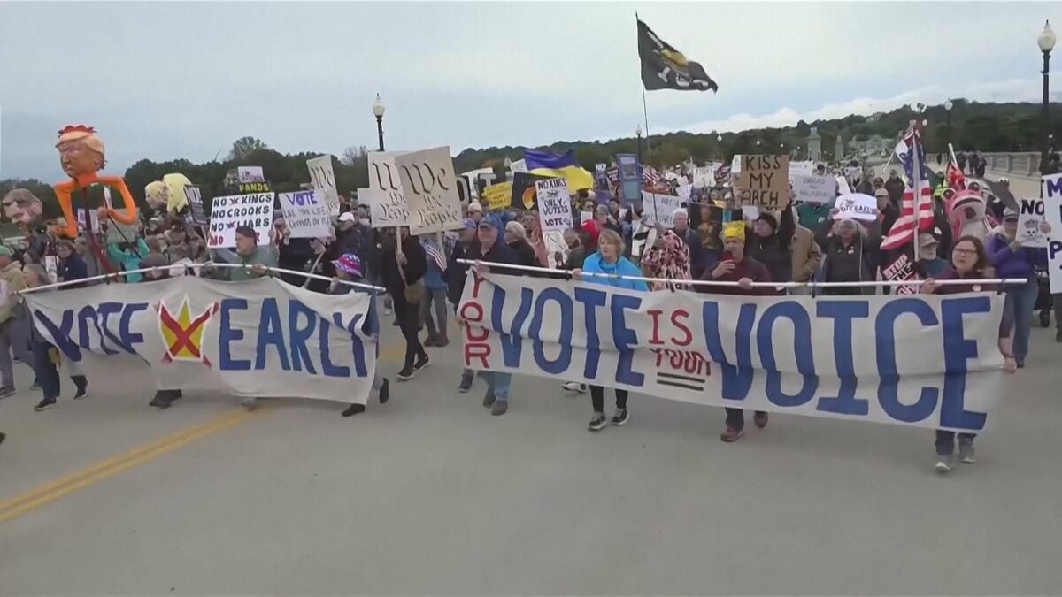 全米で“反トランプ”デモ 中間選挙での投票を呼びかけ