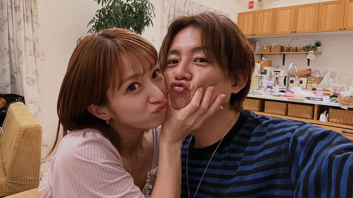 【 杉浦太陽 】辻希美との “ラブラブ夫婦ショット” 公開「ほのぼのしてる夫婦の姿です」 「結婚して19年。当たり前が当たり前じゃなくなってきた年月…だからこそ、大切に…」