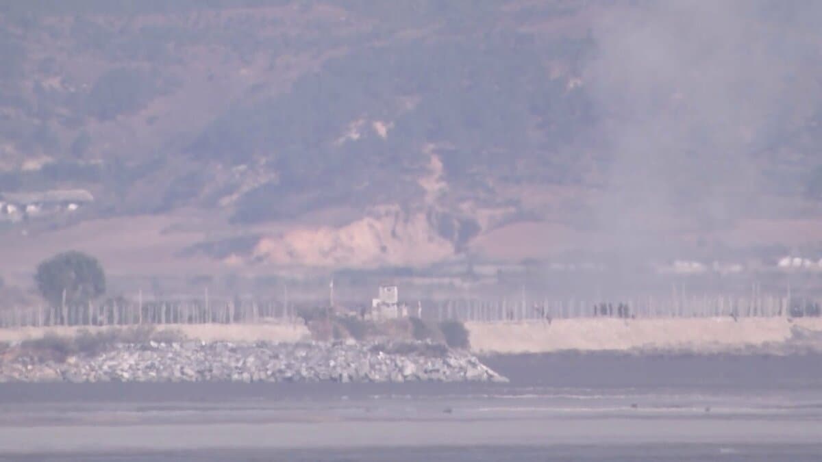 韓国が北朝鮮に「軍事会談」提案…境界線の要塞化めぐり 地雷爆発で兵士負傷も