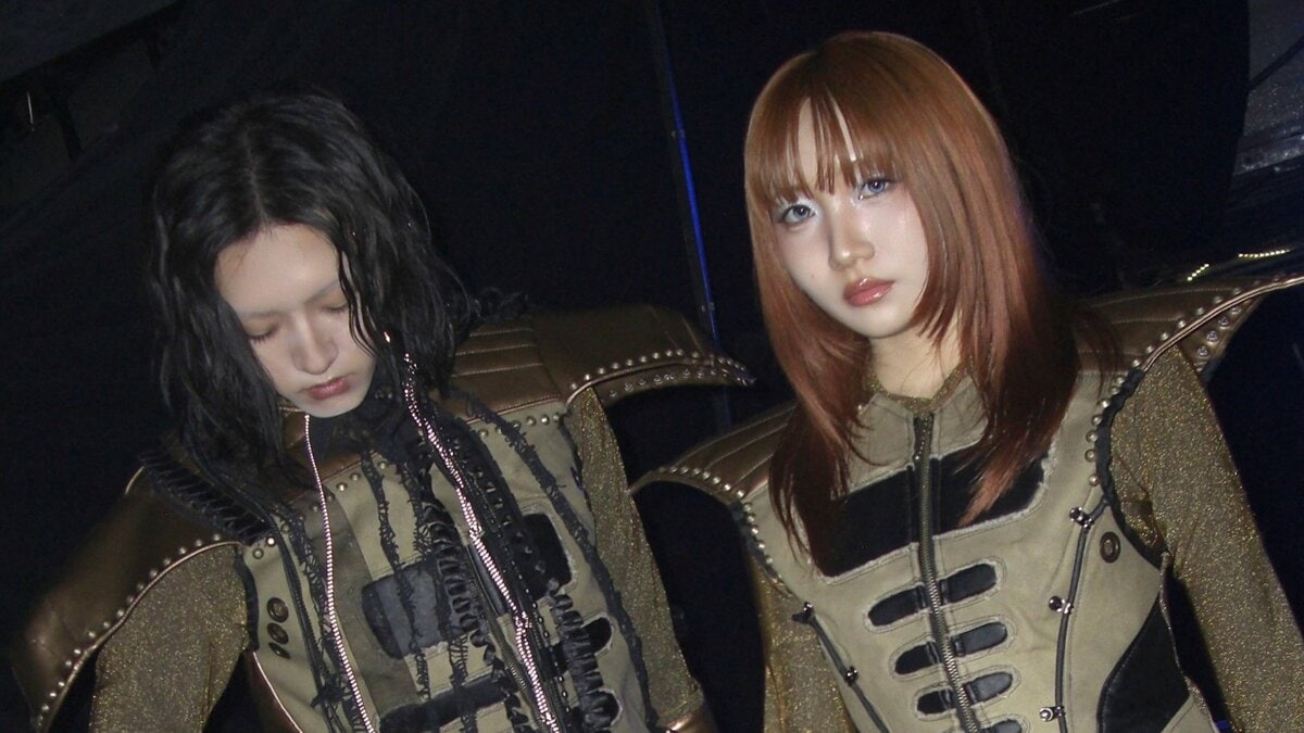 【 YOASOBI・Ayase 】 自身最大規模のドームツアーが開幕 “大阪名物お預け”で奔走した過酷な裏側明かす 「ラムネをボリボリ食いながら走り回ってた」
