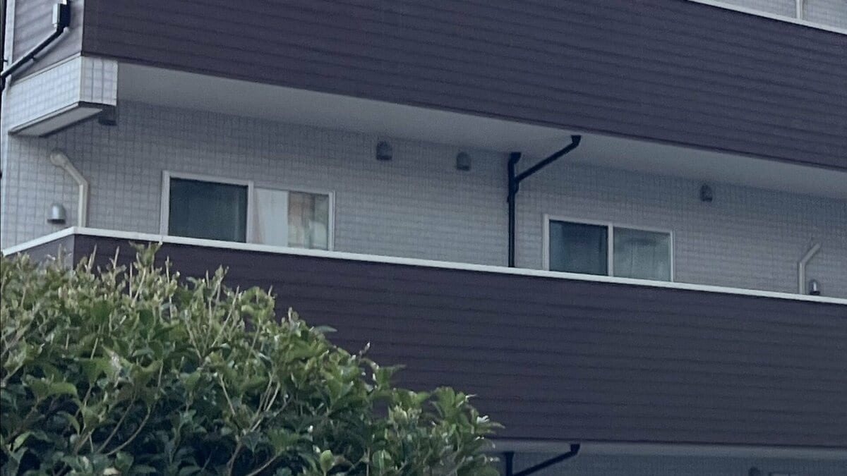 「苦しみを与えたくなかった…」老人ホームで寝たきりの妻殺害か 呼吸器具引き抜き、殺害した疑いで75歳夫を逮捕 千葉県警