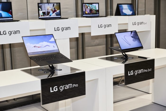 2024年モデル発表会で感じた 「LG gram」がやっぱりカフェ作業用のモバイルPCに推せる理由