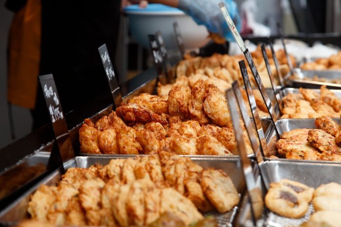 吉祥寺のおすすめローカルグルメ！練り物専門店『塚田水産』のさつま揚げや吉祥寺揚げはお花見に最適！