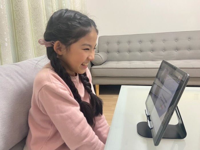 ネイティブキャンプが「ゼロ学割」開始 小中高生に英会話レッスンを1年間無料提供