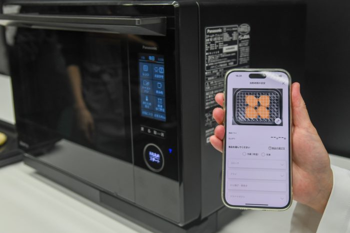 パナソニック「スチームオーブンレンジ ビストロ」が未油調の冷凍フライをサクサクに揚げる機能を新搭載! 果たしてその実力は?