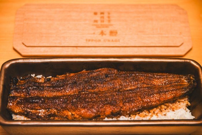 「うなぎ四代目菊川」の新店がNEW美食スポット・なんばセントラルイータリーにオープン! 鰻丸ごと一本の“かりふわ蒲焼き”を独り占めする幸福体験