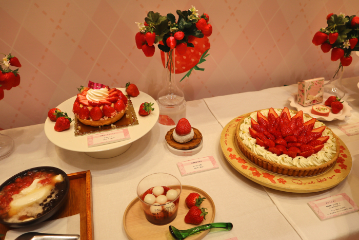 東京スカイツリータウンで、いちご詰め放題・早食い大会を体験！ 今年で7回目の「いちごフェア」をレポート