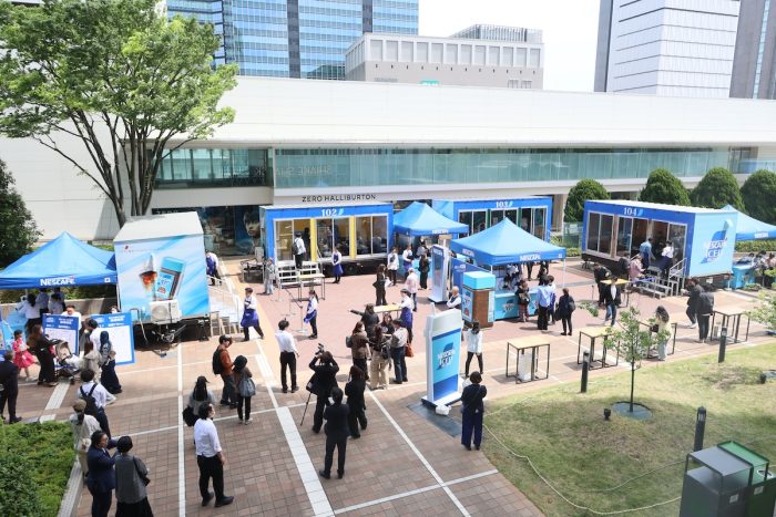 【体験レポ】アパートの住人がおもてなし？ 新宿サザンテラスで「ネスカフェ アイスブレンド」が楽しめる無料イベントがGW限定開催中