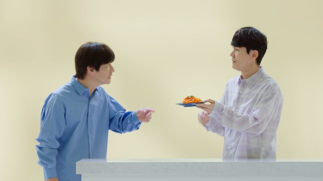 “素”のコンビ力が炸裂!ウッチャンナンチャンのアドリブ劇場が垣間見れる「ハコネーゼ」新CM公開