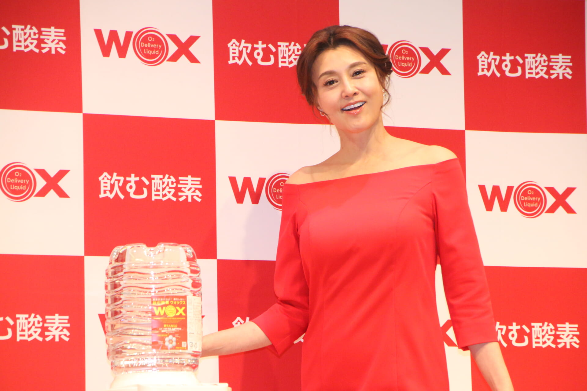 藤原紀香、健康の秘けつは「ミトコンドリアを元気に」酸素補給水『WOX』ウォーターサーバーメディア体験会