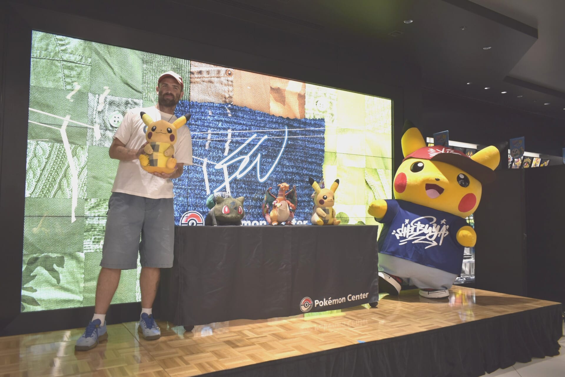 ショーン・ウォザースプーン「子どもの頃の自分も信じられない」 ポケモンセンターとの夢のコラボぬいぐるみ発売
