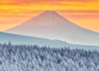 霧ヶ峰から撮影された幻想的な富士山。ハッシュタグ「誰にも負けない最強の1枚を見せて」に投稿された景色が圧巻！！
