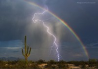 奇跡の一枚！“雷”と“虹”奇跡の共演の瞬間！長年待ちわびて撮影に成功したありがた～い写真に感動！