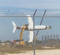 暇を持て余した大人の遊び！リアル飛行機をブイーン！