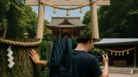 神社・寺でやってはいけないことは？祟りとされる行為の由来をたどる