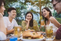 久々の同窓会で褒められた私。しかし10分後、最大の恥をかくことに・・・！