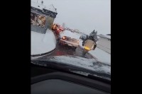 ドライブスルーで前の車に駆け寄る男！渋滞の言いがかりか?と思いきや実は優しい行動でした！