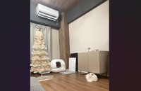 床でまんまるになって座っているネコ。実は暖かい所をしっかり理解している姿が話題に「おりこうさん」「いちばんいい所に陣取る」