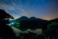 島根の海沿いを行く山陰線 列車に乗ってこの春、三瓶山へ……　急行 さんべ 鳥取830発 → 熊本2033着 17時間の列車旅を想い、車窓から感じる変わらないエモーションに浸る