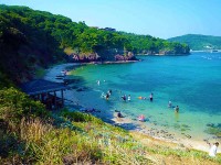島根県 隠岐諸島 でゆったりおだやか海辺時間♪　本土からフェリー2時間で行ける知夫里島のプライベートビーチな長尾 渡津海水浴場は 8/18 からがおトク