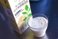 豆乳×サウナ＝深いリラックス♪　いまサウナーやボディビルダーに無調整豆乳がキテる！ 10/11～10/13 11/8.9 横浜 西麻布 下北沢のサウナで豆乳無料配布　常温ストックできるロングライフ紙パック豆乳で毎日をアプデ♪