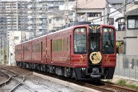 南海電鉄 新観光列車 GRAN 天空 4/24 登場　大阪から高野山へ「走る高級ホテル」初日は難波駅で出発式　極楽橋駅でお迎え式を開催