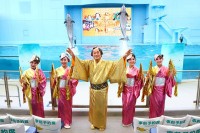 横浜・八景島シーパラダイス「マツケンまみれまみれ島 夏の陣」8/31 まで開催中☆ 松平健 ガチ本人が降臨♪ 園内あちこち注目の期間限定マツケンSPモノをチェック！