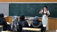 「女性に教育の機会を」千葉市の学校でアフガン女性向けの無料日本語講座