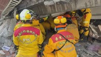 台湾地震 死者9人に　崩れた建物内部で救助活動　土砂崩れの被害も　“太魯閣で50人連絡取れず”報道も